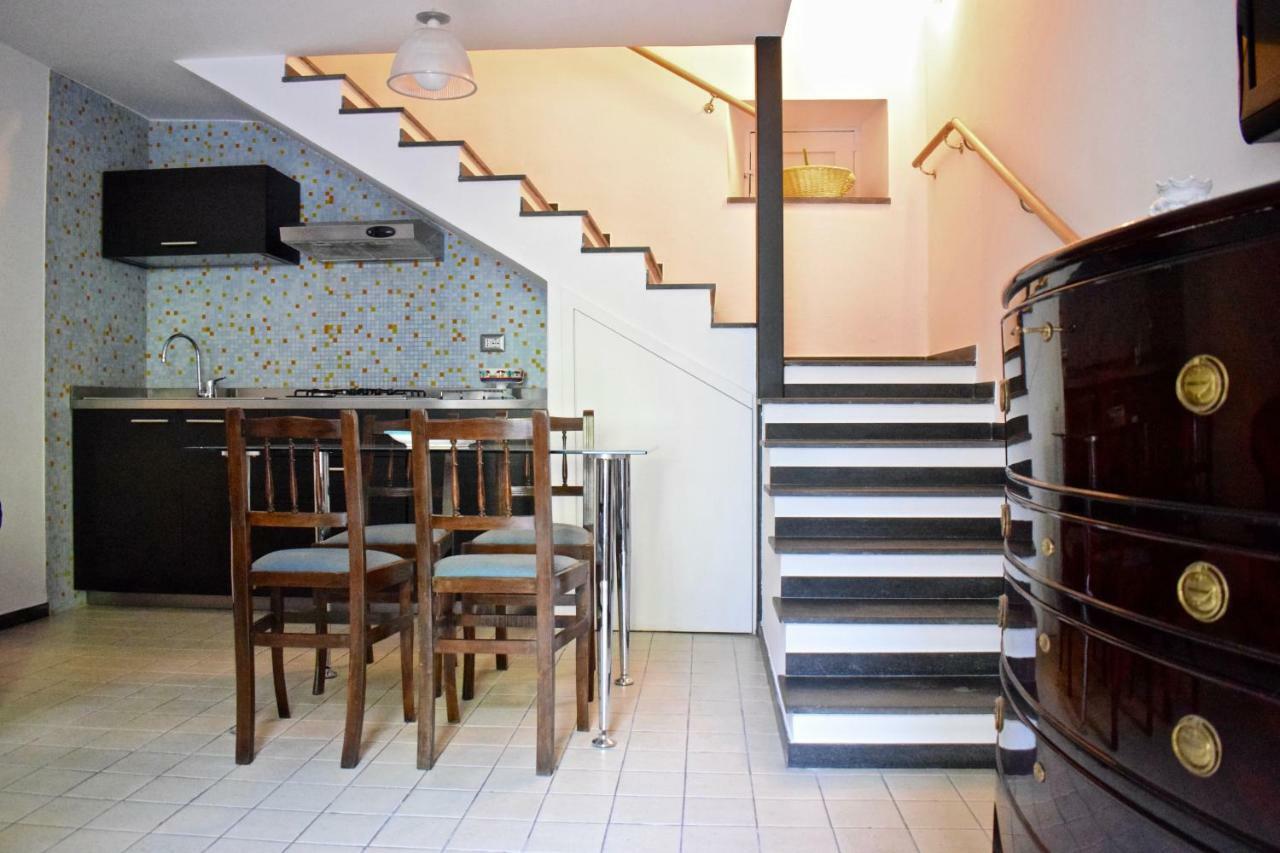 Camula Inn Apartament คาตาเนีย ภายนอก รูปภาพ